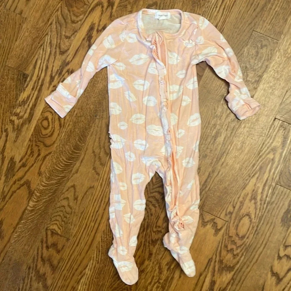 Angel Dear pink lip print bamboo onesie size 6-9M